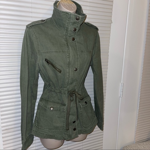 Forever 21 Light Weight Olive Jacket With Draw String Waist - Picture 2 of 10